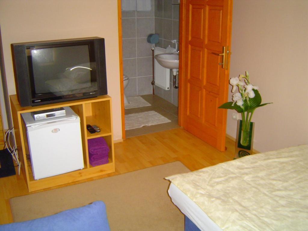 Lunczer Vendeghaz Hotel Mosonmagyarovar Bilik gambar